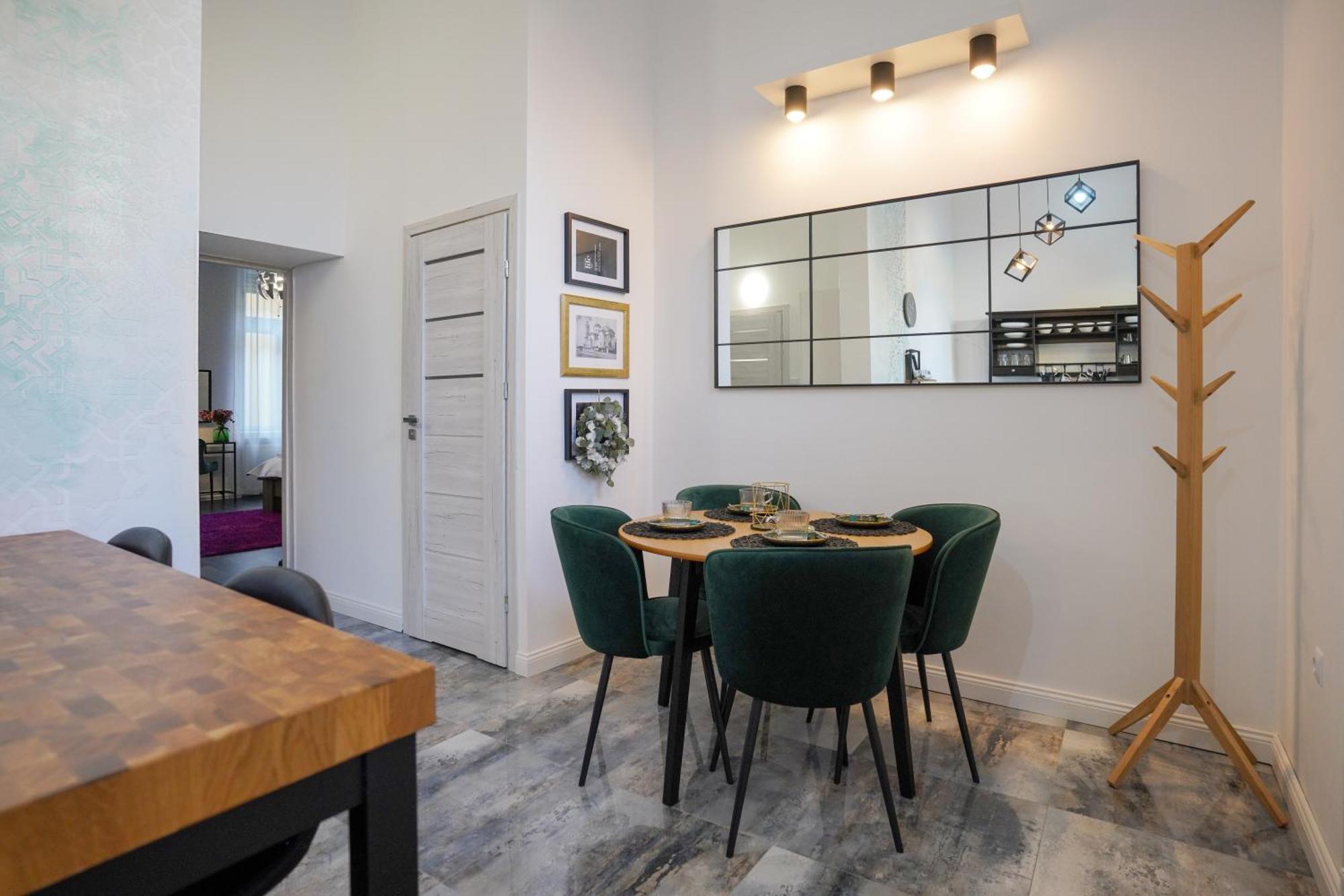 Decor Apartman เอ็กเกอร์ ภายนอก รูปภาพ